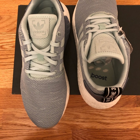 Adidas Originals NMD R2 Boost Women’s Shoe NEW - Picture 5 of 8